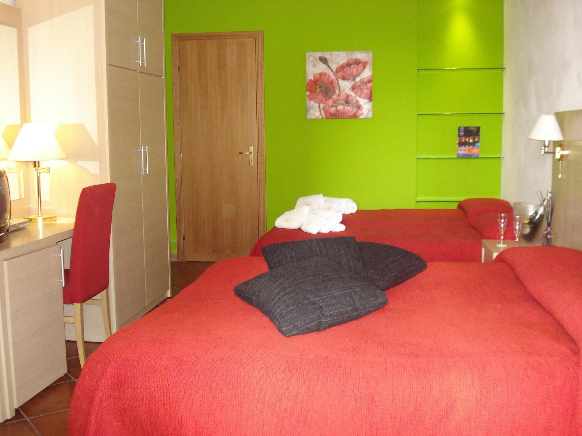 Hotel Carlo 3*