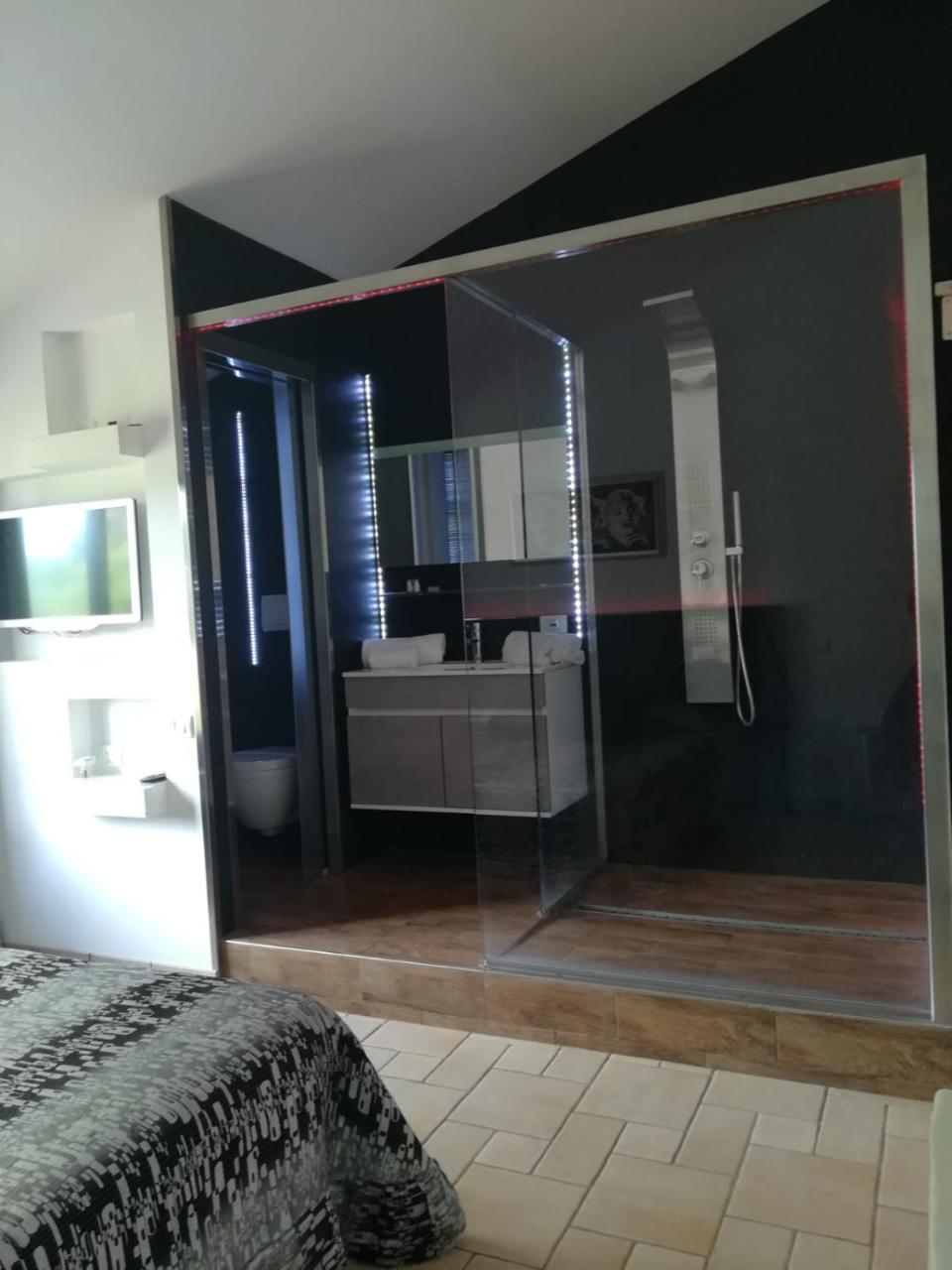 Hotel Carlo 3*